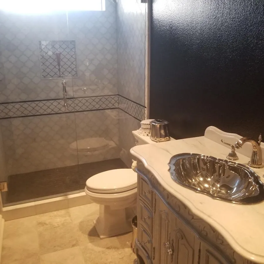 Professional plumbing work and bathroom remodeling in Pahokee
